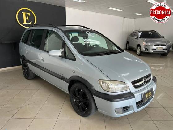 CHEVROLET ZAFIRA 2.0 MPFI ELEGANCE 8V FLEX 4P MANUAL